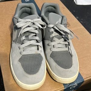 Nike clean shoe could use some work though size 12 EUC